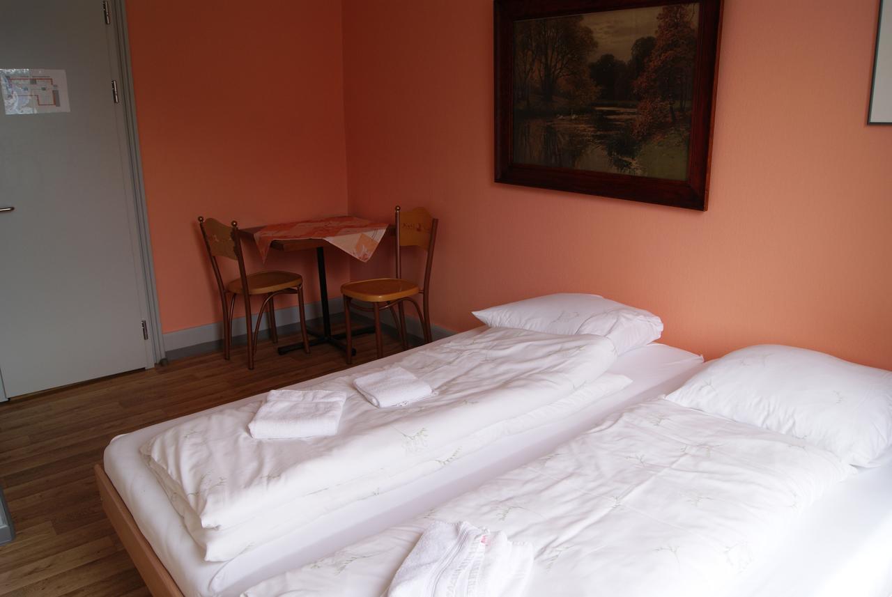 Hotel Schlosspintli Spiez Dış mekan fotoğraf